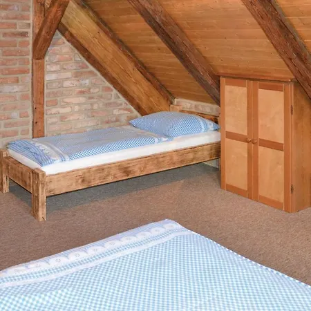 Four Bedroom Holiday In Rybniky * Krasna Hora nad Vltavou