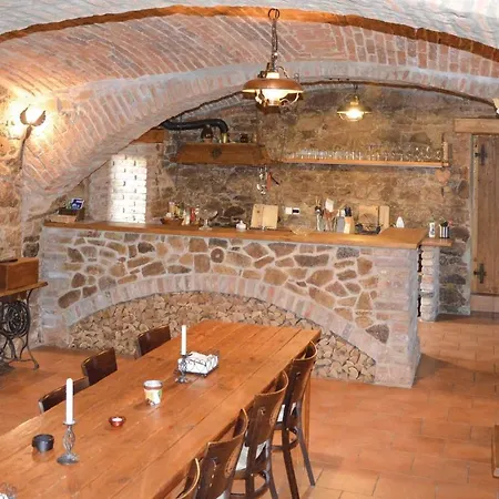 Four Bedroom Holiday In Rybniky Krasna Hora nad Vltavou